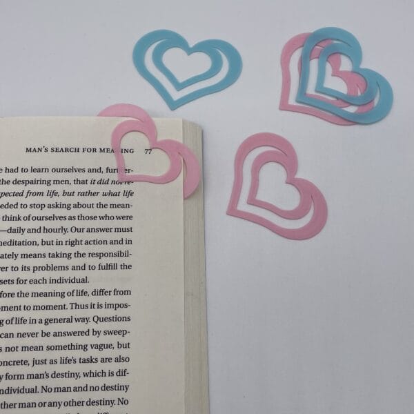 Smooth edges of BookHeart 3D-printed bookmark, safe for all ages